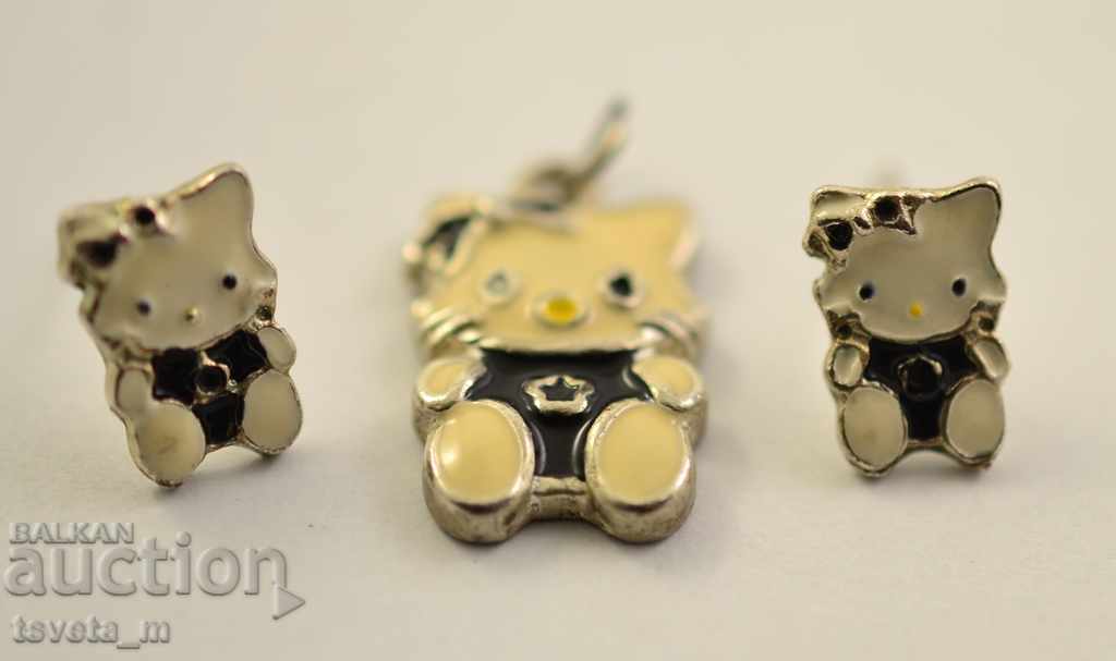 Set of earrings and pendant with price 2.00 BGN | € 1.02 Set of earrings and pendant with price 2.00 BGN | € 1.02