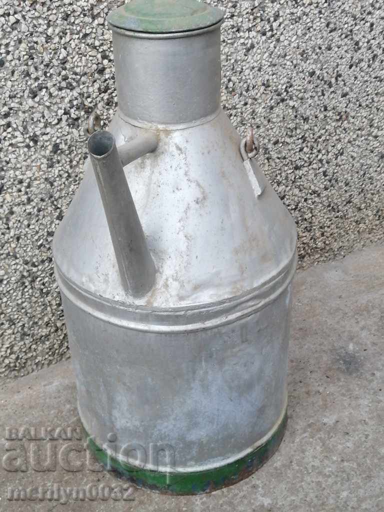 Delivery of Old metal kettle WW2 galvanized tube for fuel bucket pot Delivery of Old metal kettle WW2 galvanized tube for fuel bucket pot