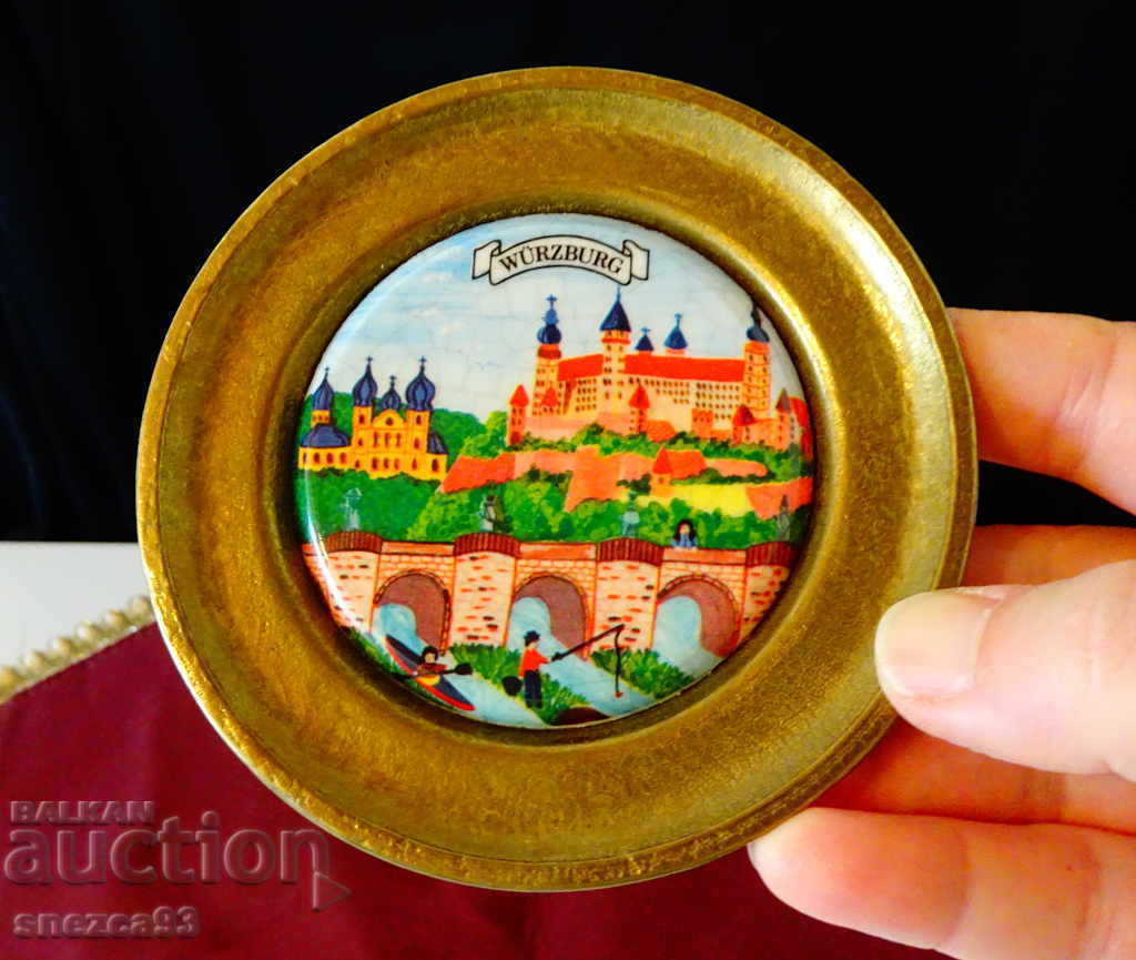 Bronze dish with image from Wurzburg, porcelain.