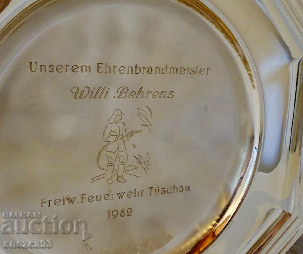 Shiny silver-plated plate, engraved fireman with price 16.00 BGN | € 8.18 Shiny silver-plated plate, engraved fireman with price 16.00 BGN | € 8.18