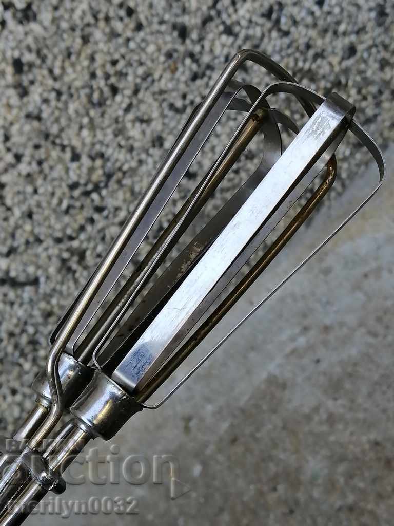 Hand mixer from the Soviet era, whisk USSR with price 54.00 BGN | € 27.61 Hand mixer from the Soviet era, whisk USSR with price 54.00 BGN | € 27.61