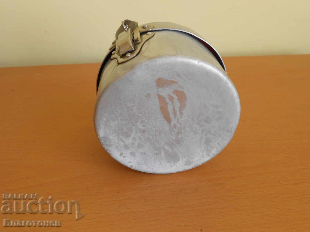 Delivery of German food warrior