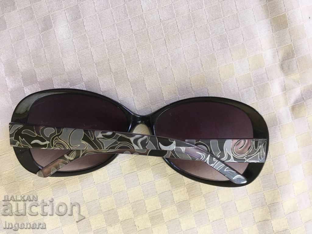 SUNGLASSES with price 7.00 BGN | € 3.58