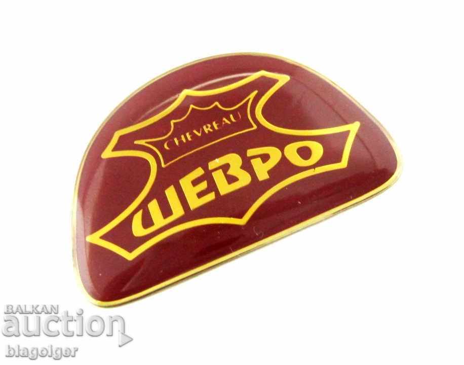 Delivery of CHEVROLET LOT OF TWO BADGES