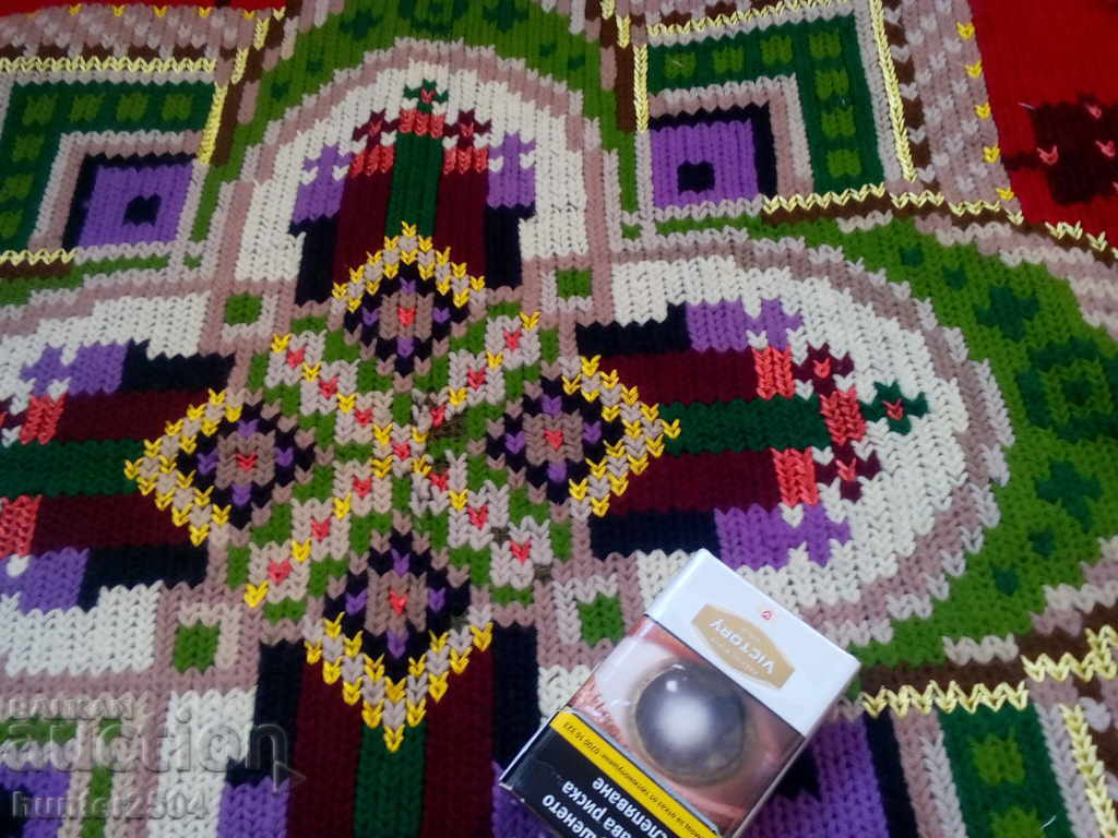 Magnificent tablecloth, knitted cover, diam. 95 cm with fringes with price 29.95 BGN | € 15.31 Magnificent tablecloth, knitted cover, diam. 95 cm with fringes with price 29.95 BGN | € 15.31