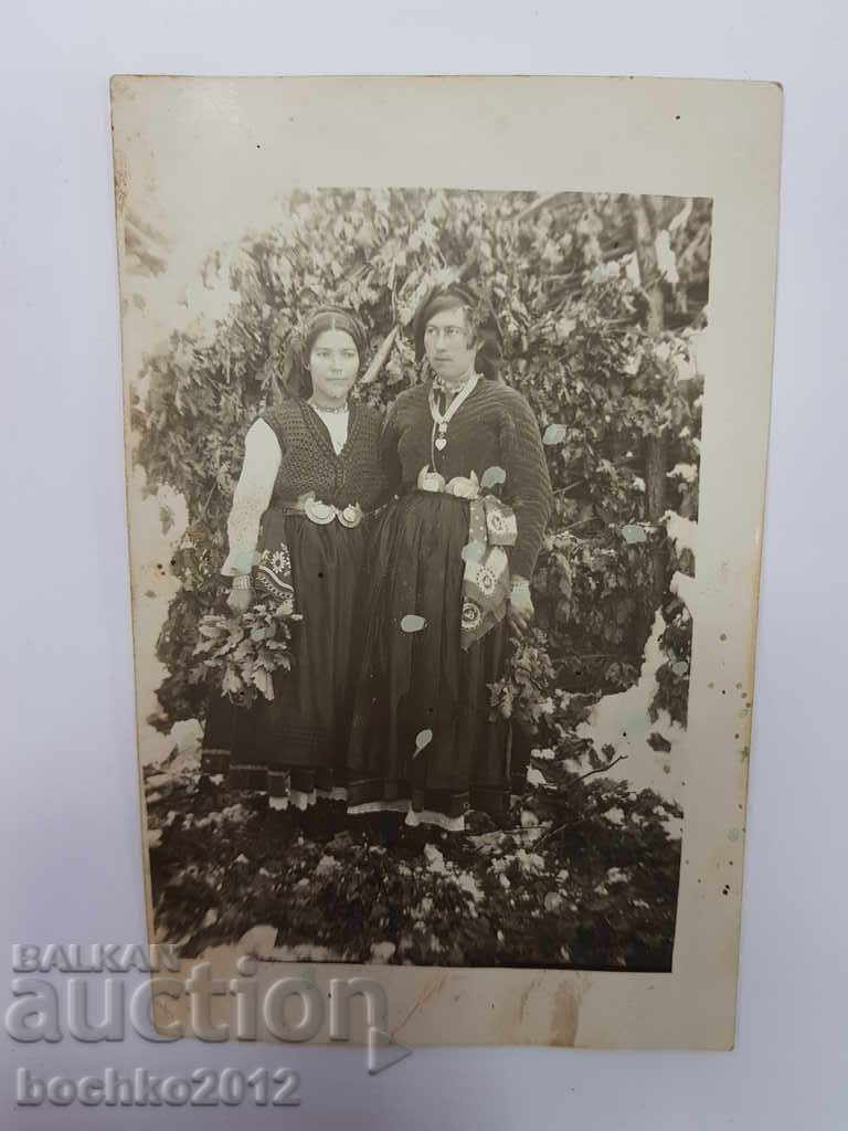 Auction  Rare Bulgarian Royal Revival photography of women with bow ties