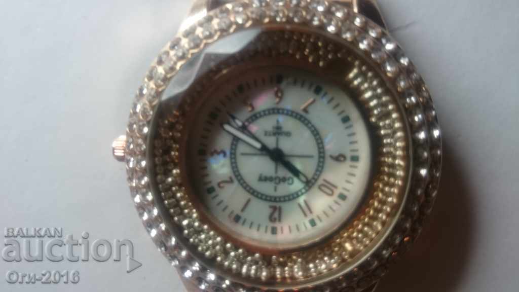 Delivery of Ladies Watch Delivery of Ladies Watch