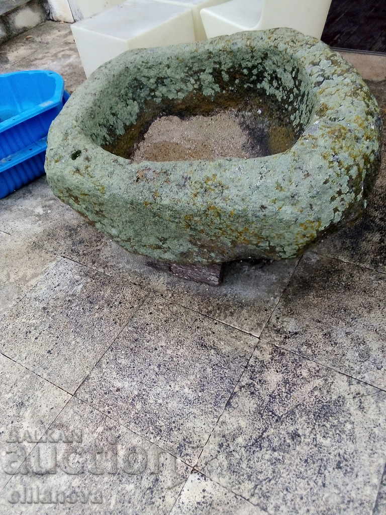 Auction old stone sink 500kg Auction old stone sink 500kg