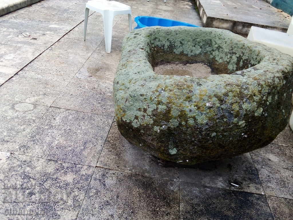 Delivery of old stone sink 500kg Delivery of old stone sink 500kg