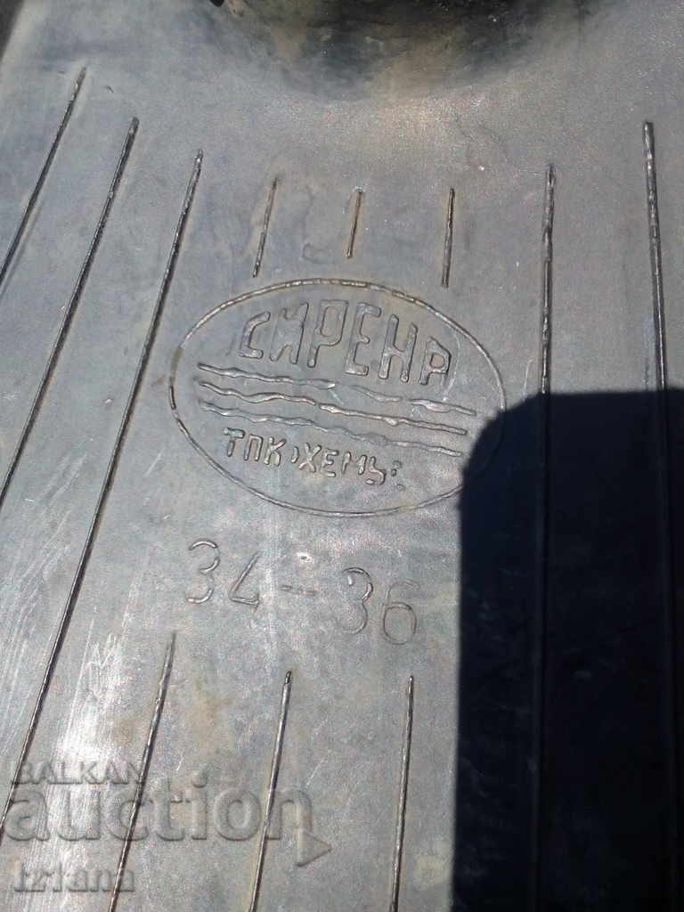 Old Siren Fins - 7 Old Siren Fins - 7