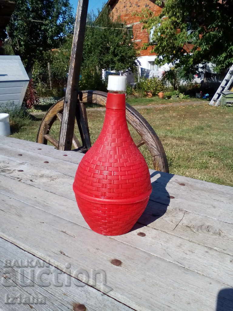 An old walnut woman with price 20.00 BGN | € 10.23 An old walnut woman with price 20.00 BGN | € 10.23