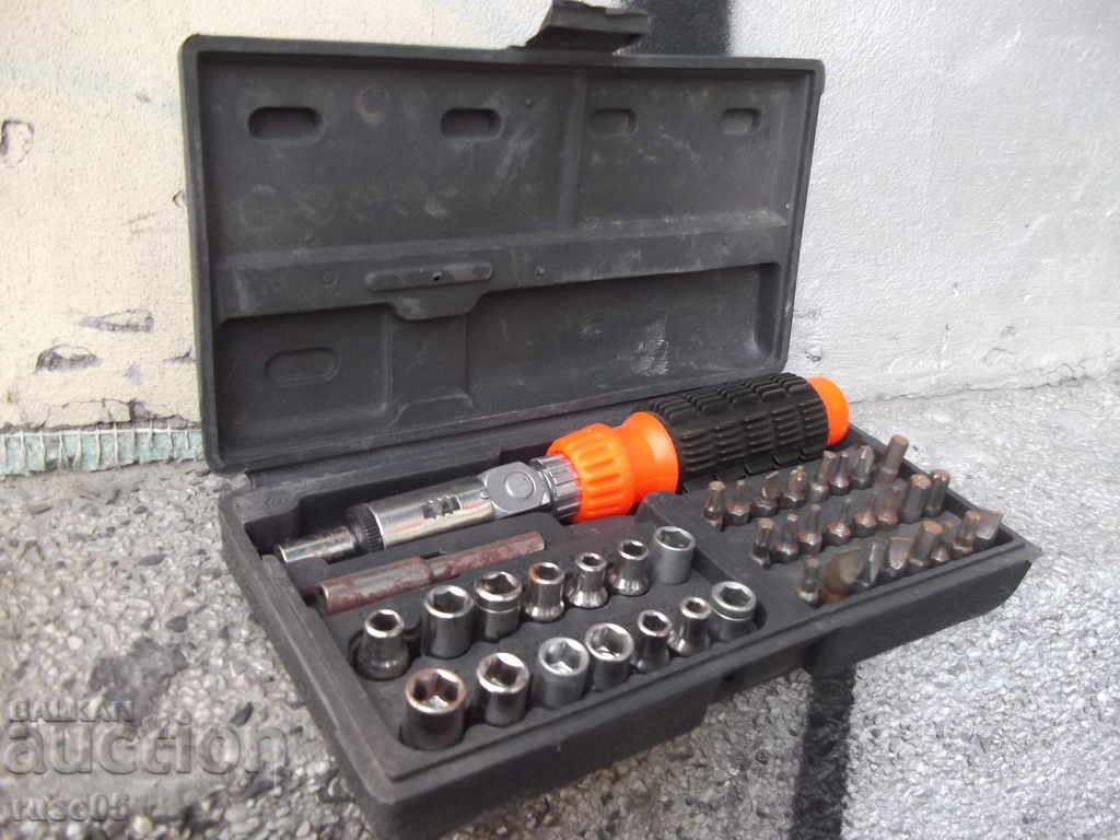 40 gadget „clichet” cu șurubelniță. vârful - 5