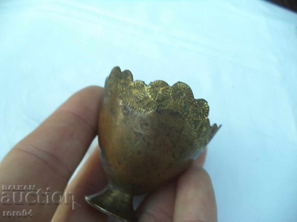 Auction STAR REVIVAL ZARF - 3 Auction STAR REVIVAL ZARF - 3