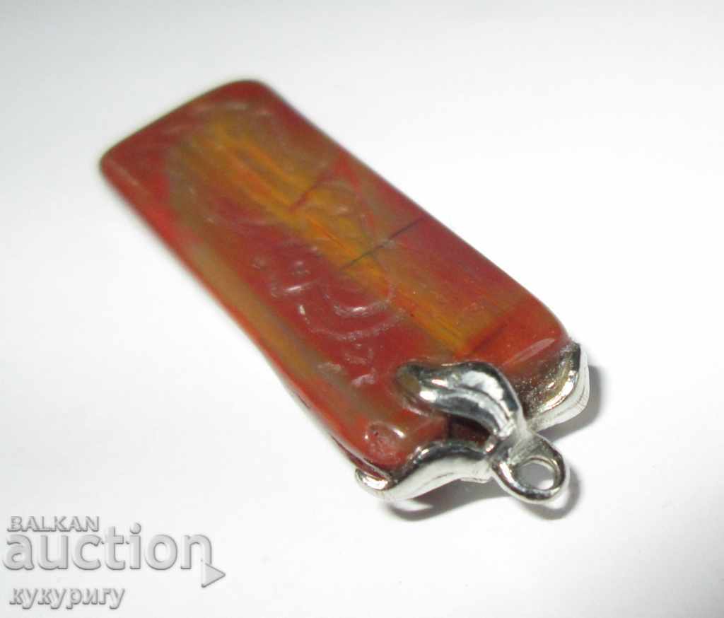 Auction Necklace pendant gem Virgin Mary engraving in stone Auction Necklace pendant gem Virgin Mary engraving in stone