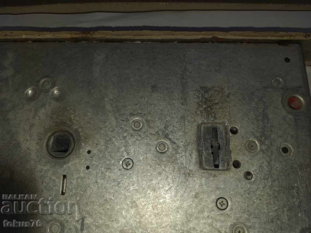 LARGE BRANDED CASH LOCK "CISA" WITHOUT KEY with price 30.00 BGN | € 15.34 LARGE BRANDED CASH LOCK "CISA" WITHOUT KEY with price 30.00 BGN | € 15.34