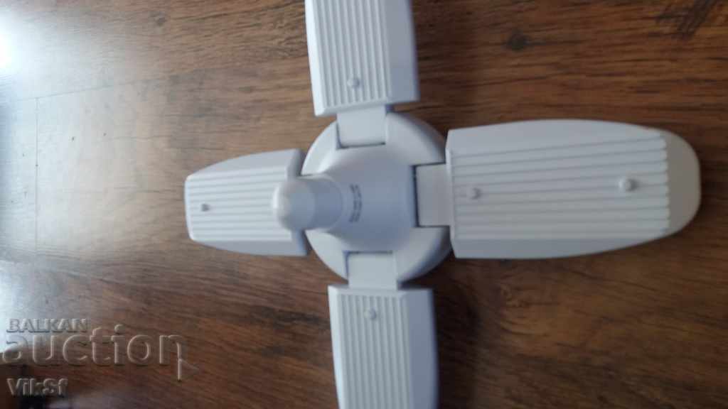 Delivery of LED Folding bulb bulb socket E27, 60W Delivery of LED Folding bulb bulb socket E27, 60W