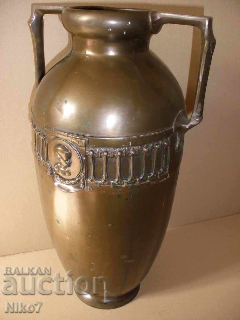 An old vase from the beginning of the 20th century, "Setision" style. with price 299.00 BGN | € 152.88 An old vase from the beginning of the 20th century, "Setision" style. with price 299.00 BGN | € 152.88