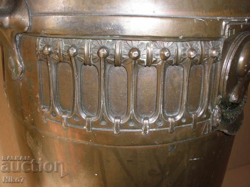 An old vase from the beginning of the 20th century, "Setision" style. - 7 An old vase from the beginning of the 20th century, "Setision" style. - 7