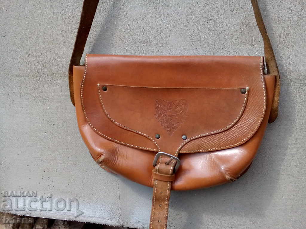 Geantă veche cu preț 43.00 BGN | € 21.99