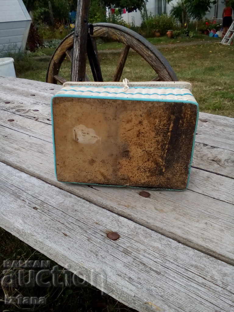 Old wicker box - 6 Old wicker box - 6