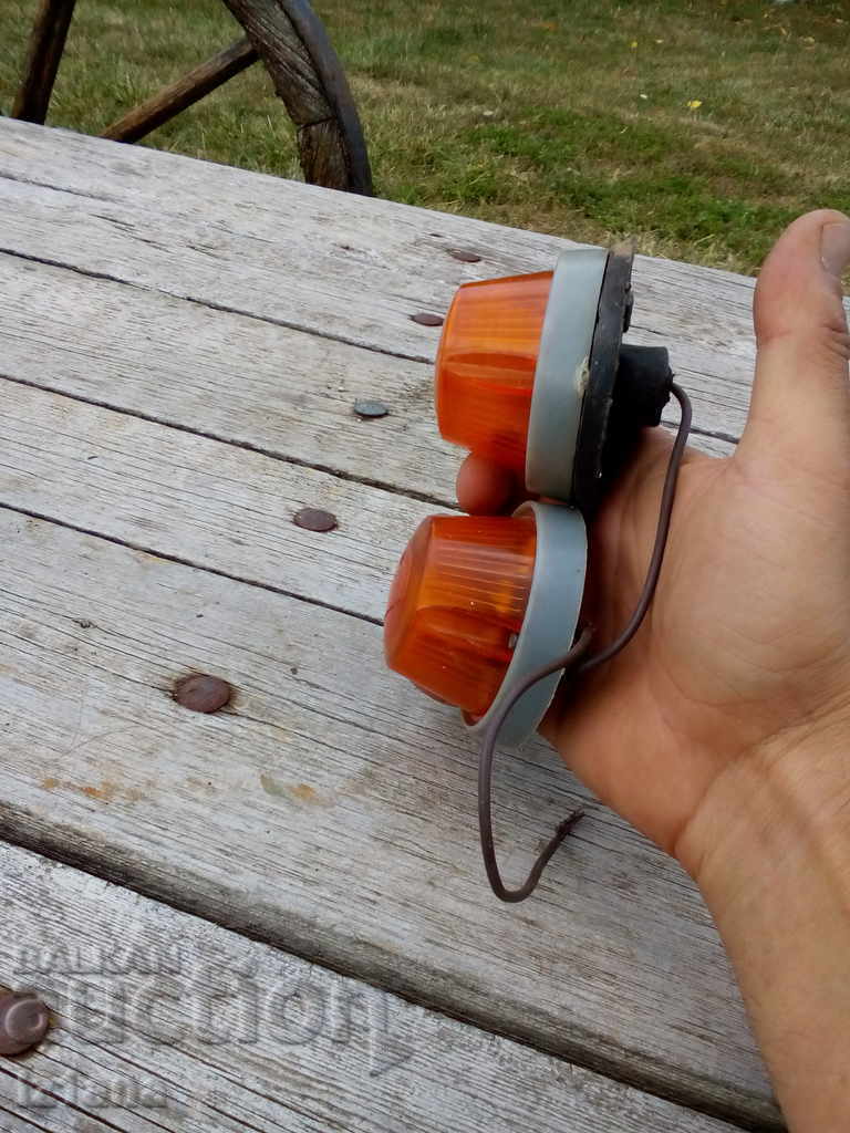 Delivery of Old blinker, blinkers Delivery of Old blinker, blinkers