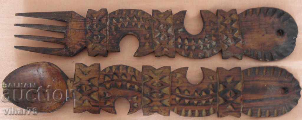 furculiță și lingură veche de lemn - 5