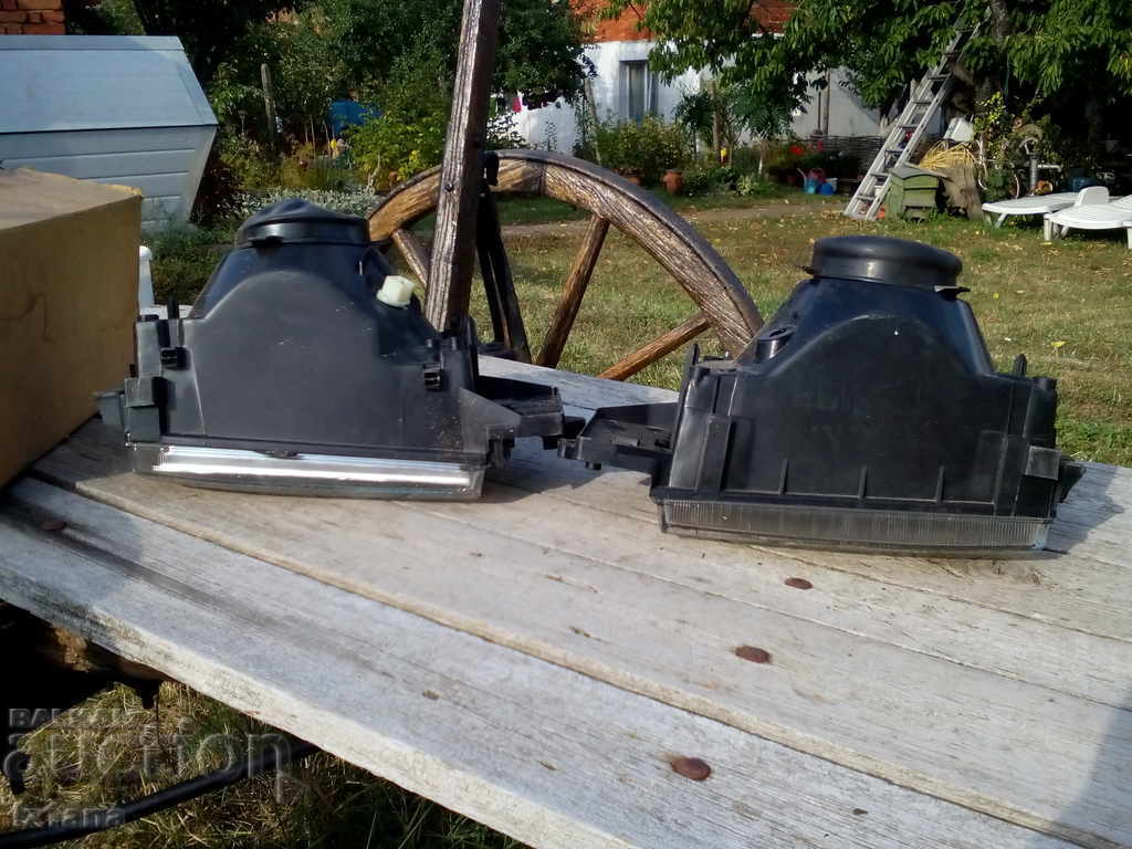 Delivery of Headlights for Fiat Tipo