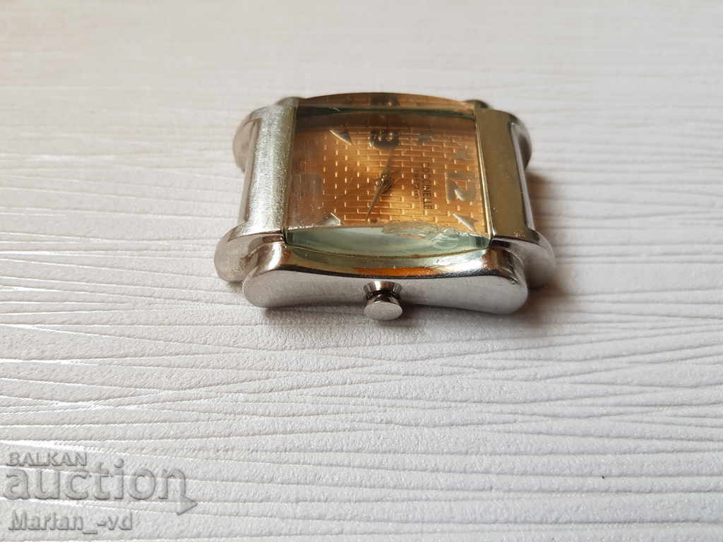 Coccinelle Clock with price 15.00 BGN | € 7.67 Coccinelle Clock with price 15.00 BGN | € 7.67