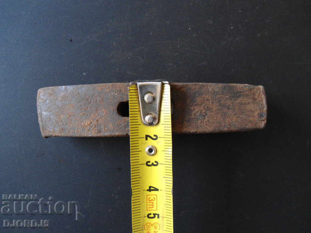 Licitație ciocan vechi