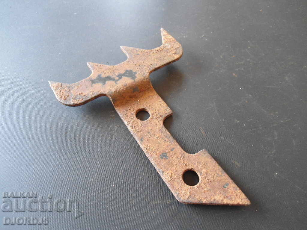 Chainsaws with price 2.00 BGN | € 1.02 Chainsaws with price 2.00 BGN | € 1.02