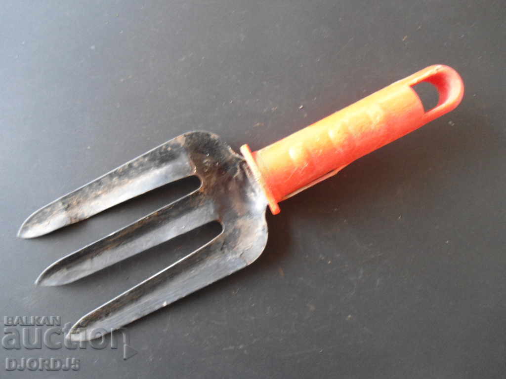 Градинарско сечиво с цена 1.00 лв. | € 0.51 Градинарско сечиво с цена 1.00 лв. | € 0.51