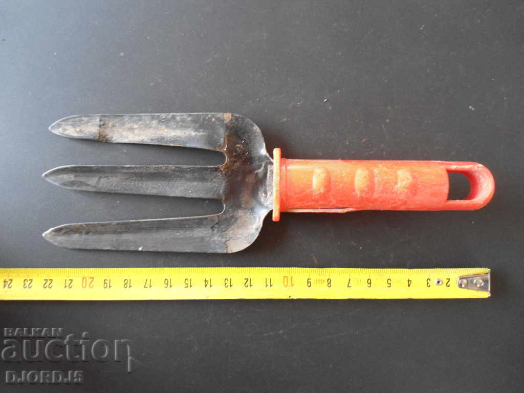 Аукцион Градинарско сечиво Аукцион Градинарско сечиво