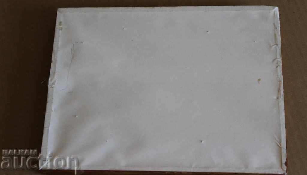 Delivery of . PICTURE REPRODUCTION GLASS FRAME Delivery of . PICTURE REPRODUCTION GLASS FRAME