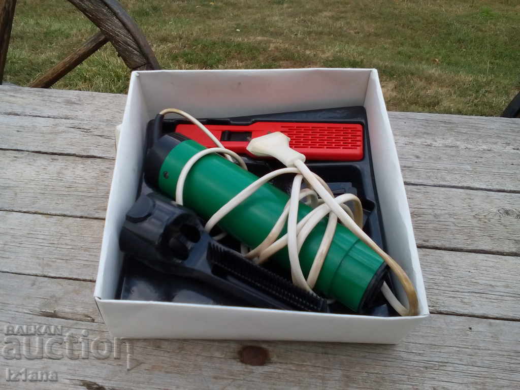 Auction Old Hair Dryer, Hair Brush MIKMA Auction Old Hair Dryer, Hair Brush MIKMA