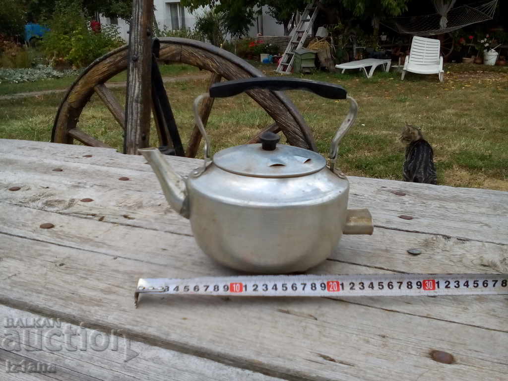 Auction Old electric kettle Auction Old electric kettle