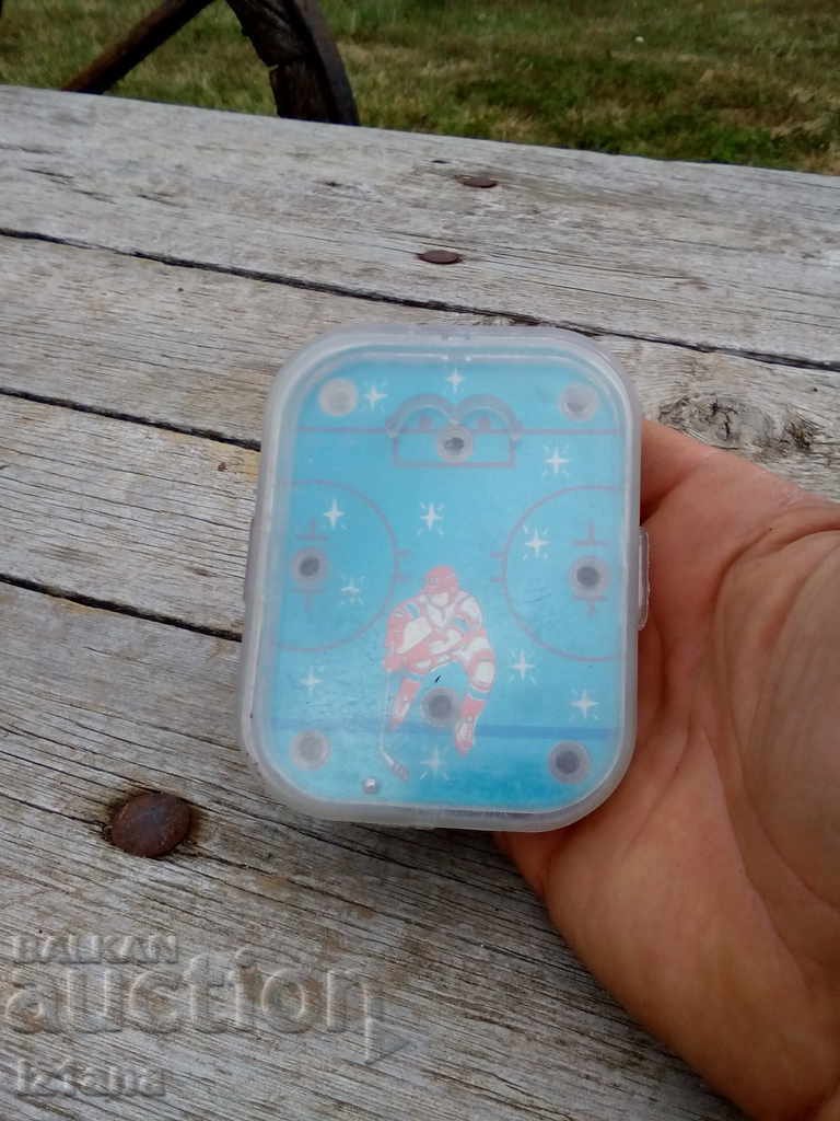 Delivery of Old Children's Game Hockey Delivery of Old Children's Game Hockey