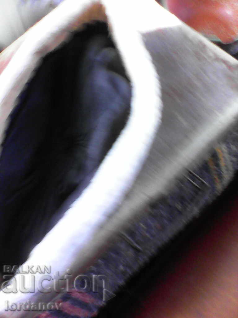 Hats with price 15.00 BGN | € 7.67 Hats with price 15.00 BGN | € 7.67