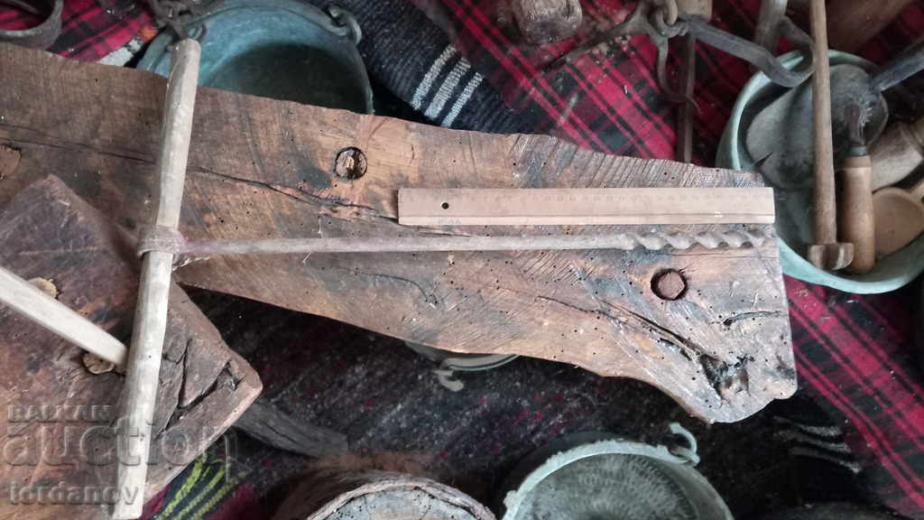 Old drill with price 17.00 BGN | € 8.69