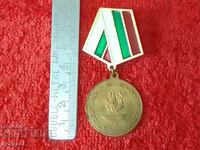 Medalie sovietică veche, 9 mai 50 ani de la sfârșitul celui de-al Doilea Război Mondial