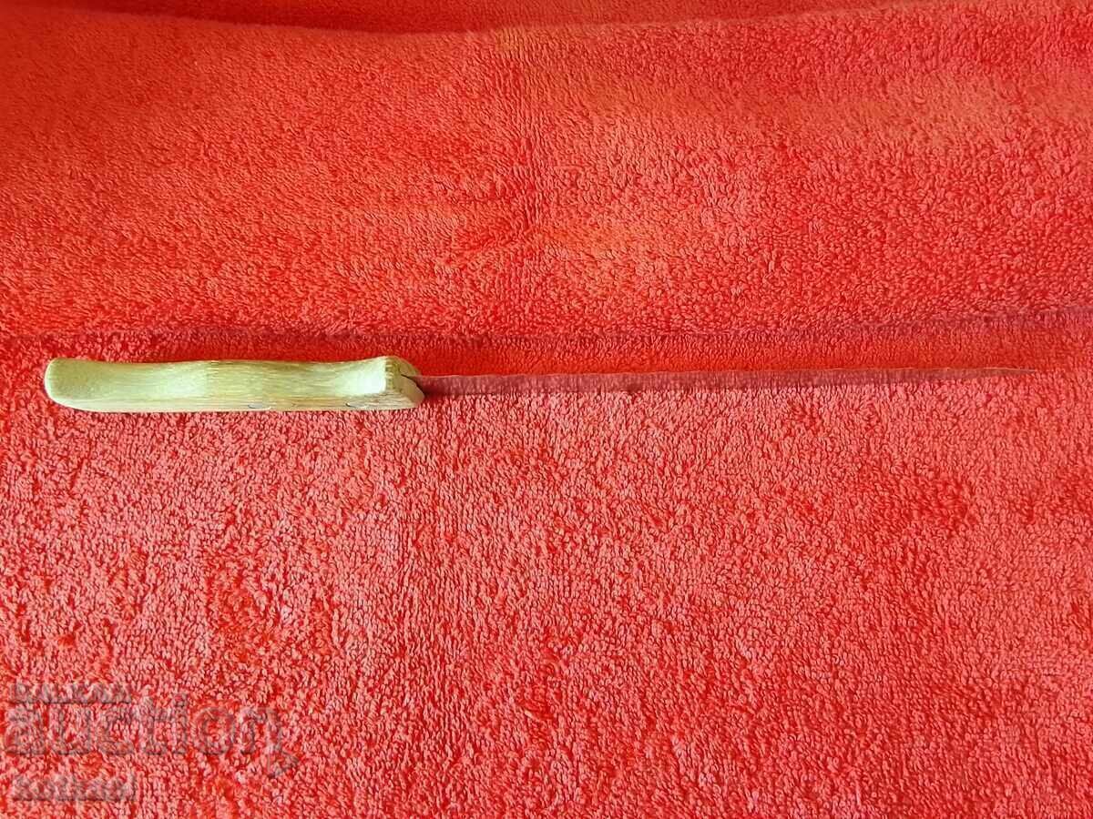 An old knife - 7