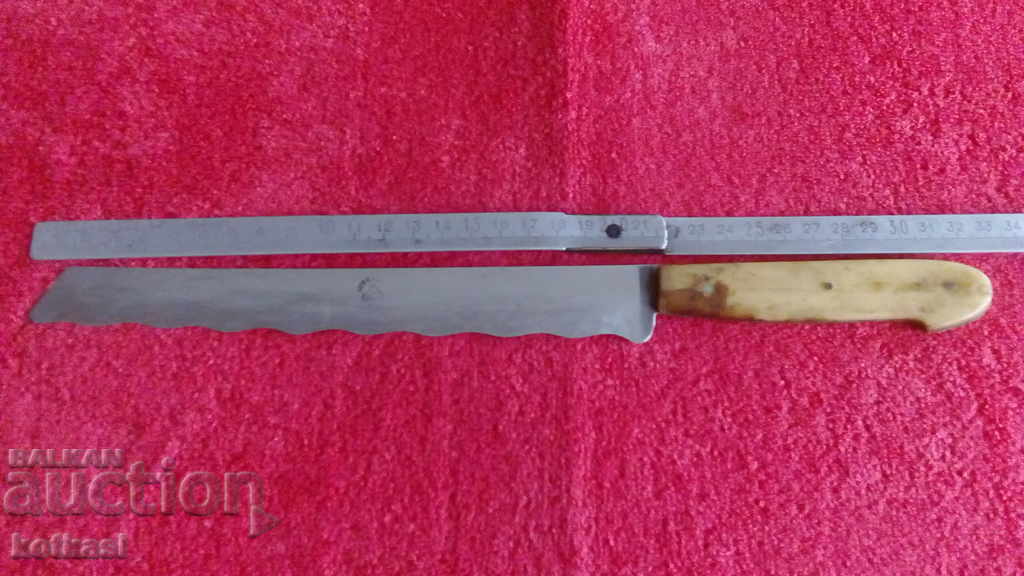 Стар Български Царски нож чирени кост интересна маркировка