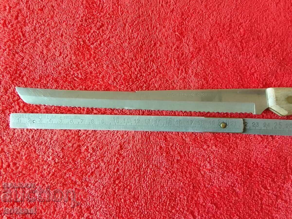 Cuțit mare vechi cu preț € 5.00 | 9.78 BGN