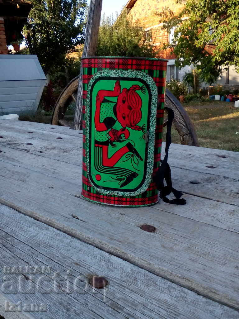 Παλιό μεταλλικό κουτί - 7 Παλιό μεταλλικό κουτί - 7