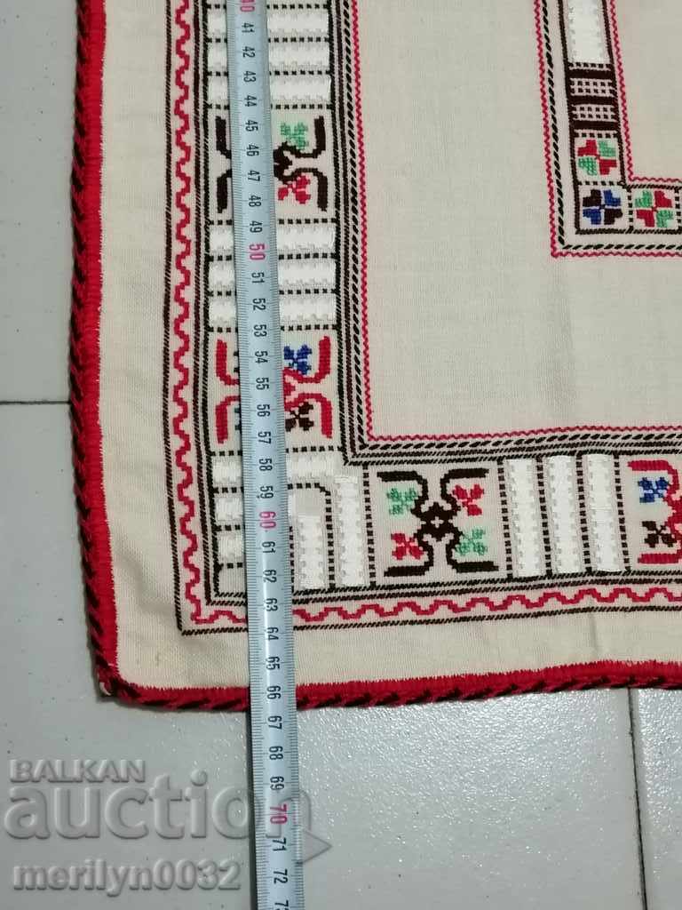 Delivery of Old embroidered cardboard, tablecloth, millet, Bulgarian embroidery Delivery of Old embroidered cardboard, tablecloth, millet, Bulgarian embroidery