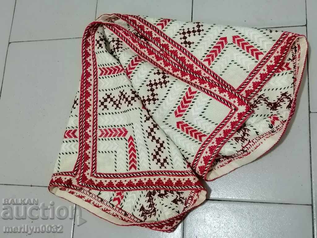 Auction Old embroidered cardboard, tablecloth, millet, Bulgarian embroidery Auction Old embroidered cardboard, tablecloth, millet, Bulgarian embroidery