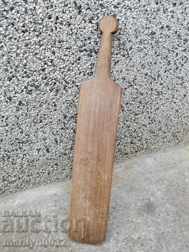 Auction Old wooden tupalka, bat of wood, wooden Auction Old wooden tupalka, bat of wood, wooden