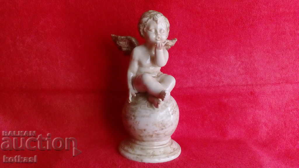 Figurină veche din porțelan Copil Aripi de Înger