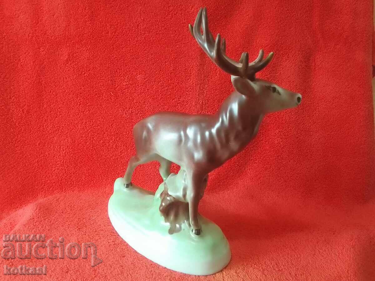 Delivery of Old large Bulgarian social porcelain figure Deer with horns Delivery of Old large Bulgarian social porcelain figure Deer with horns