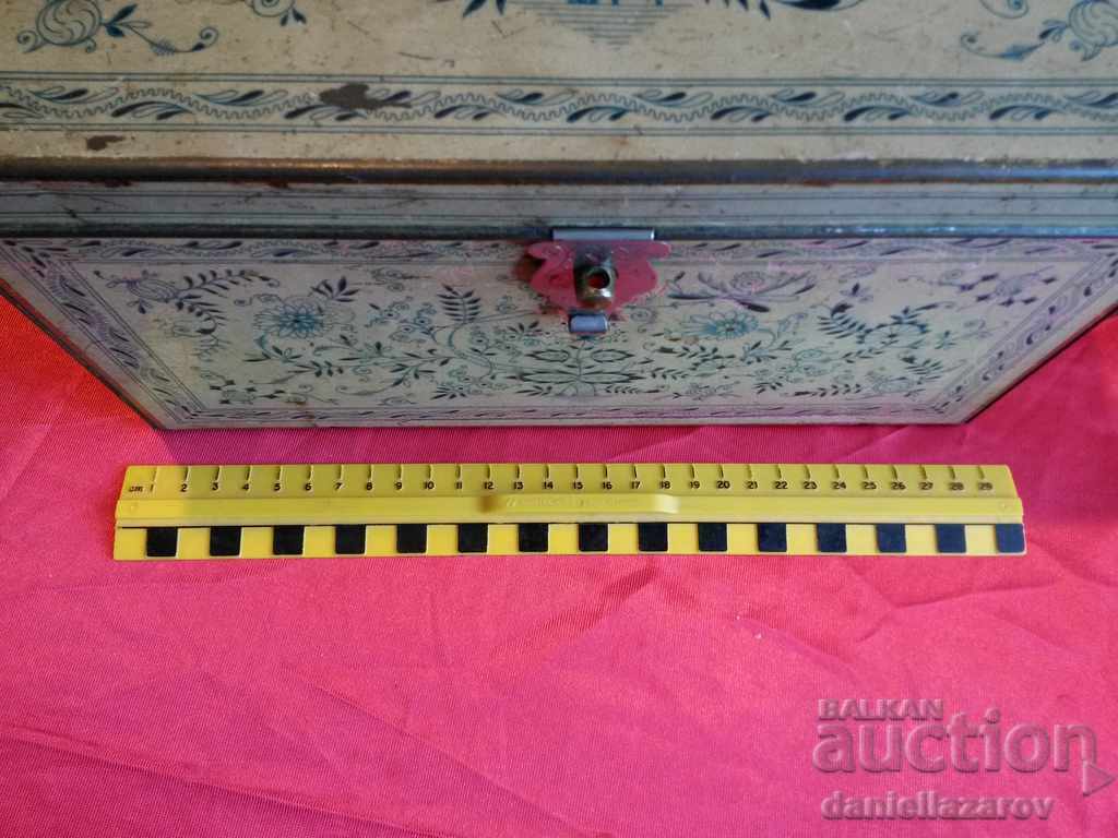 Μεγάλο παλιό τσίγκινο κιβώτιο Τύπου σεντούκι - 6 Μεγάλο παλιό τσίγκινο κιβώτιο Τύπου σεντούκι - 6