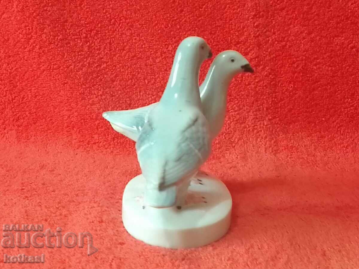 Delivery of Old porcelain figure Couple Two Doves Germany marked Delivery of Old porcelain figure Couple Two Doves Germany marked